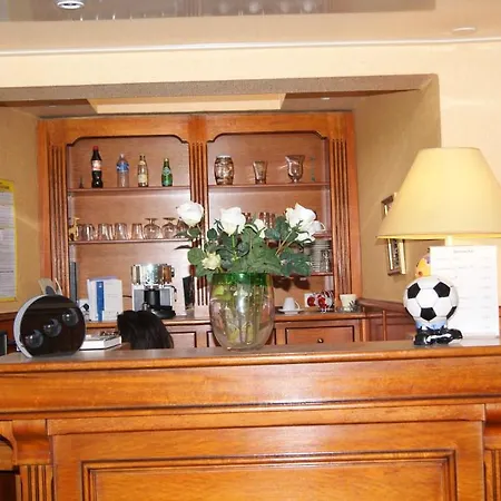 Courtonne Hotel 2*